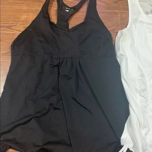 Women’s athletic tanks